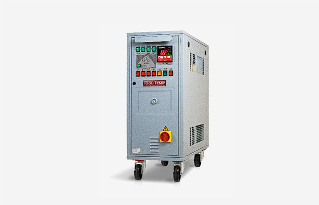 Pressurised water temperature control unit
